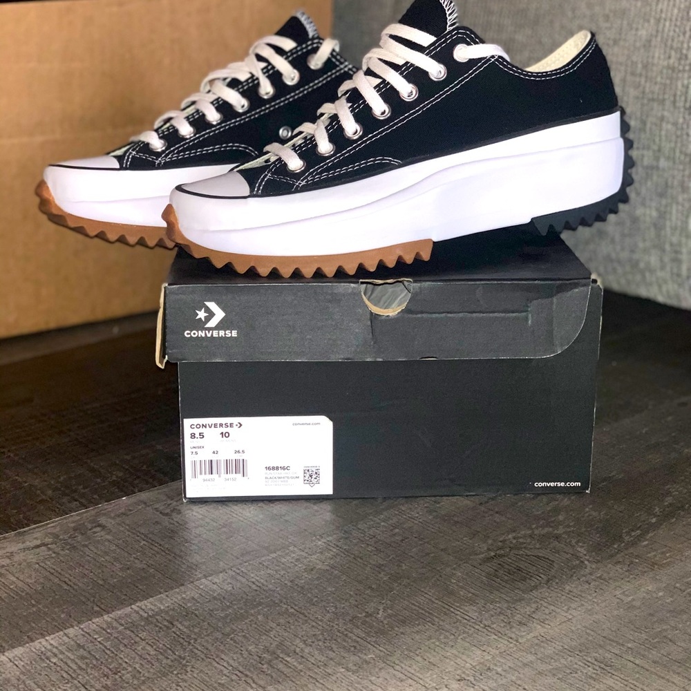 Converse - Picture 2 of 4